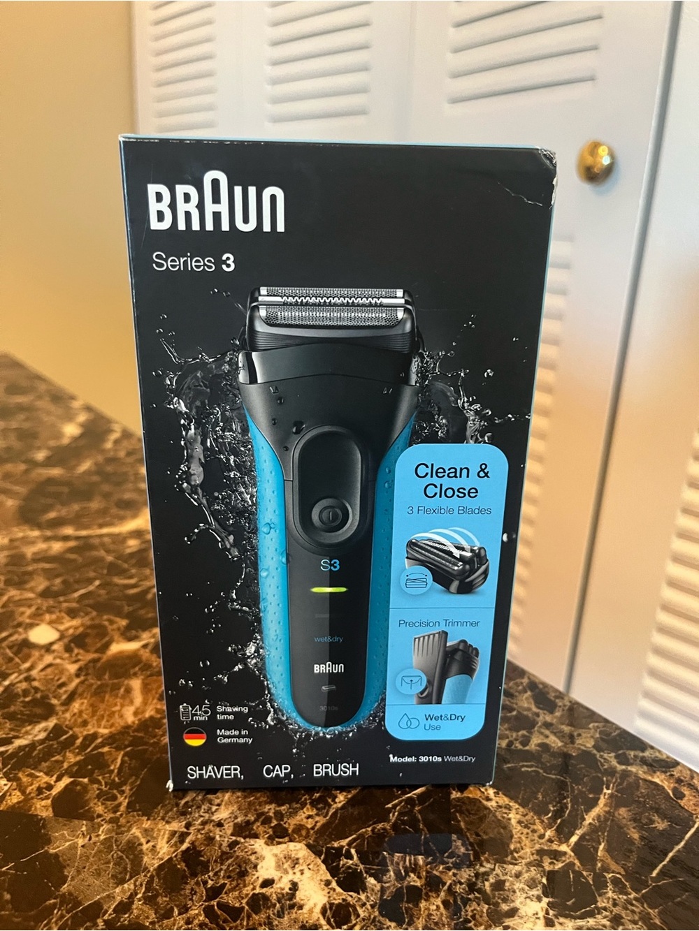New Braun Series 3 Men's Electric Shaver - Blue